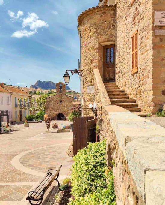 Villa Alisa Avec Piscine Privee Roquebrune-sur Argens Dış mekan fotoğraf